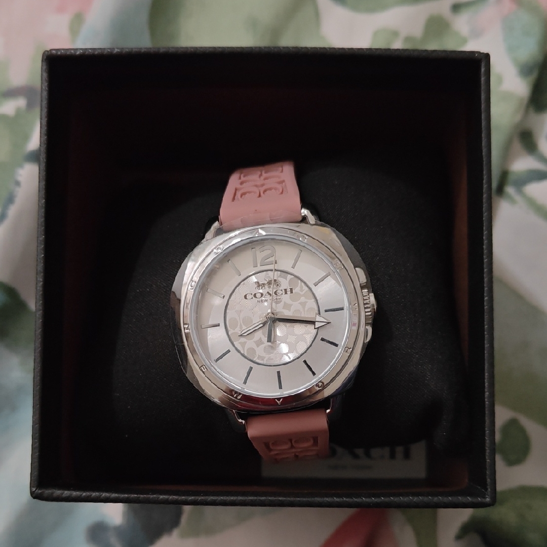 Coach Metallic Silver And Soft Pink Timepiece Coach Metallic Silver And Soft Pink Timepiece
